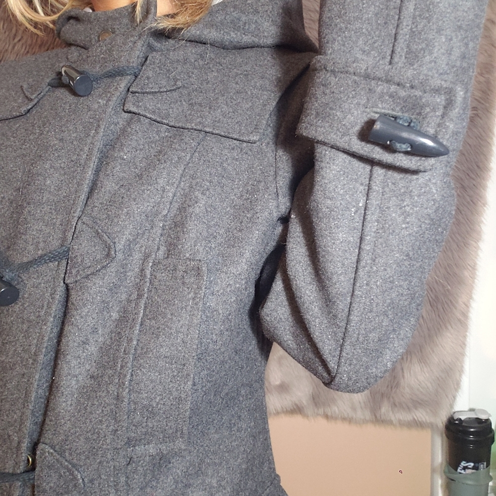 Coat - Picture 3 of 4